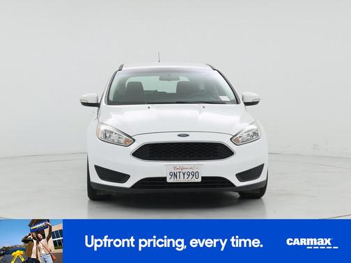 White 2017 Ford Focus SE