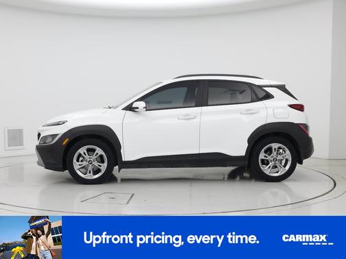 White 2022 Hyundai KONA SEL