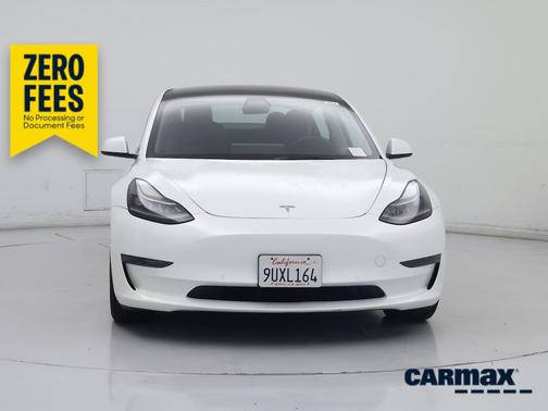White 2022 Tesla Model 3