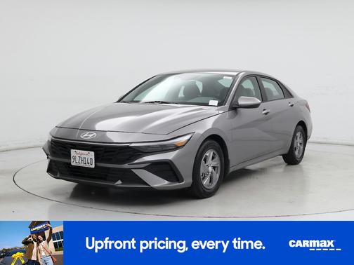 2024 Hyundai ELANTRA SE