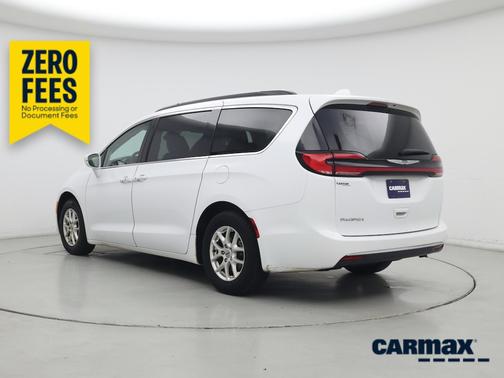 White 2022 Chrysler Pacifica Touring L
