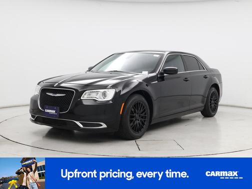 2019 Chrysler 300 Touring