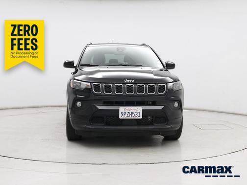 Black 2024 Jeep Compass Latitude