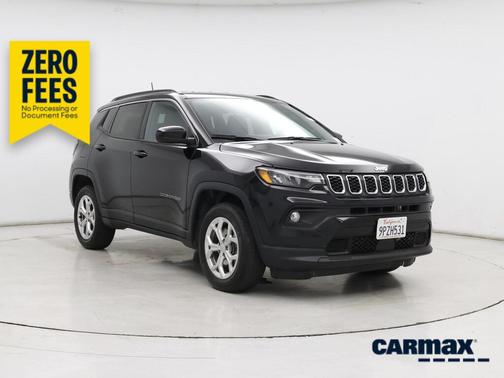 Black 2024 Jeep Compass Latitude