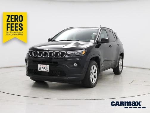 Black 2024 Jeep Compass Latitude