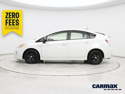 Pearl 2015 Toyota Prius Two
