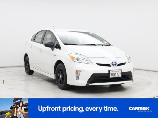 Pearl 2015 Toyota Prius Two