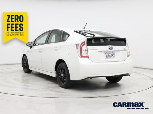 Pearl 2015 Toyota Prius Two