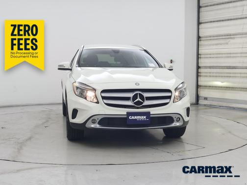 White 2017 Mercedes-Benz GLA 250