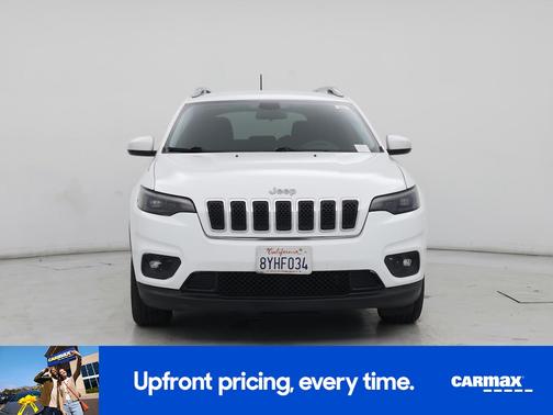 White 2019 Jeep Cherokee Latitude