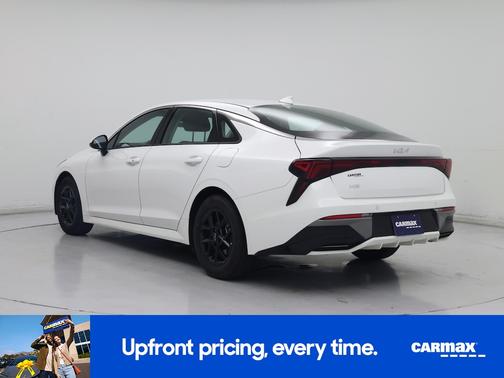 White 2025 Kia K5 LXS