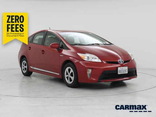 Red 2015 Toyota Prius Two