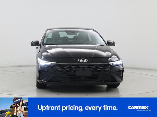 Black 2024 Hyundai ELANTRA Limited