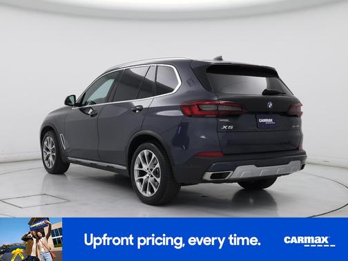Gray 2022 BMW X5 sDrive40i