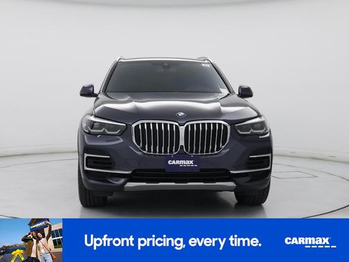 Gray 2022 BMW X5 sDrive40i
