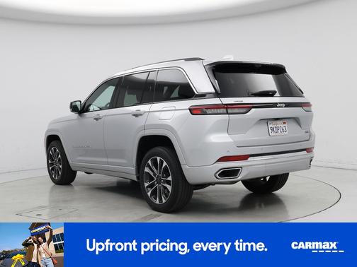 Silver 2022 Jeep Grand Cherokee Overland
