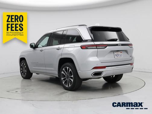 Silver 2022 Jeep Grand Cherokee Overland