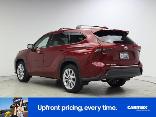 Red 2023 Toyota Highlander Hybrid Limited