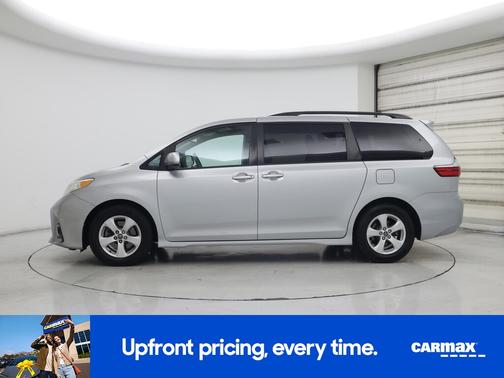 2020 Toyota Sienna LE
