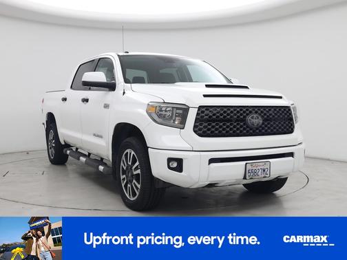 White 2018 Toyota Tundra SR5