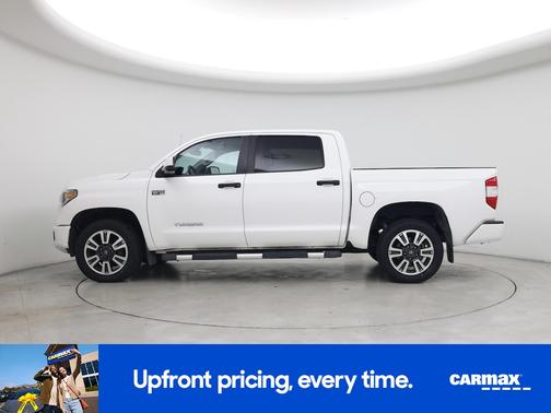 White 2018 Toyota Tundra SR5