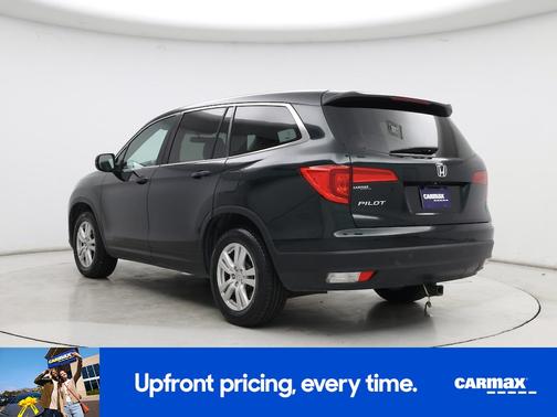 Green 2016 Honda Pilot LX