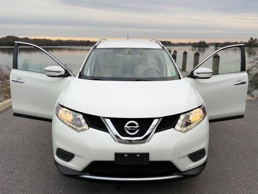2016 Nissan Rogue SV