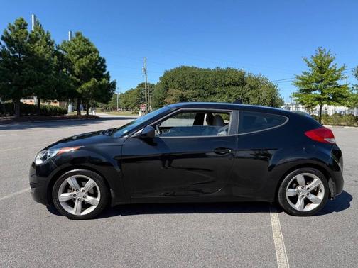 2014 Hyundai Veloster Base