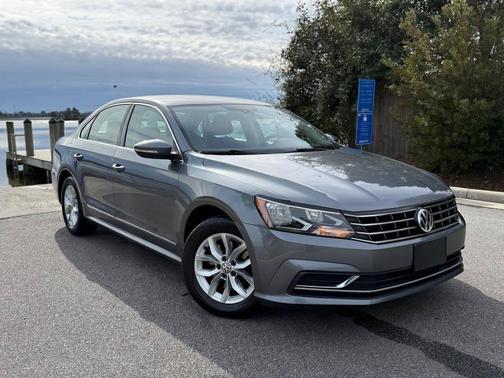 2017 Volkswagen Passat 1.8T S