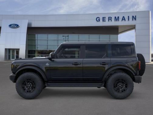 Shadow Black 2026 Ford Bronco Outer Banks