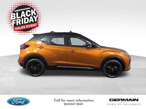 2022 Nissan Kicks SR