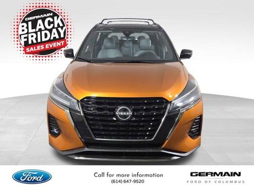 2022 Nissan Kicks SR