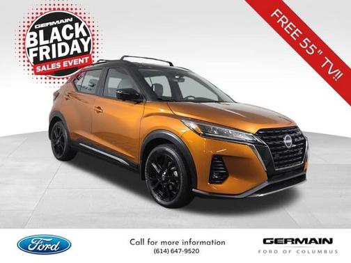 2022 Nissan Kicks SR