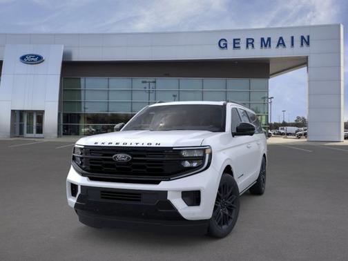 Star White Metallic Tri-Coat 2026 Ford Expedition Max Platinum