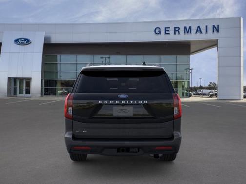 Dark Matter Gray Metallic 2026 Ford Expedition Active