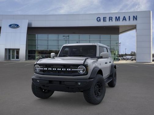 Avalanche Gray 2026 Ford Bronco Outer Banks