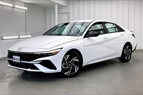 White 2025 Hyundai ELANTRA HEV SEL Sport