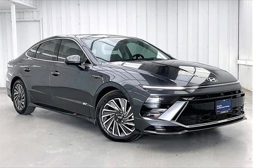 2025 Hyundai SONATA Hybrid Limited