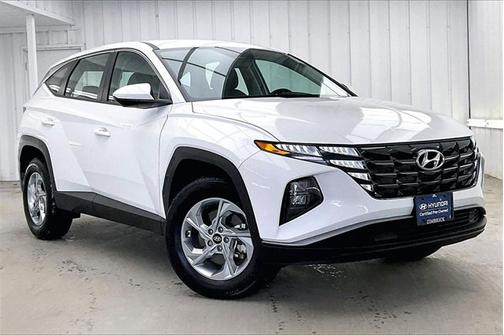 2023 Hyundai TUCSON SE