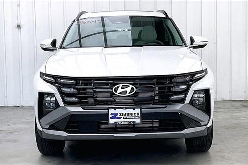 White 2025 Hyundai TUCSON SEL Convenience