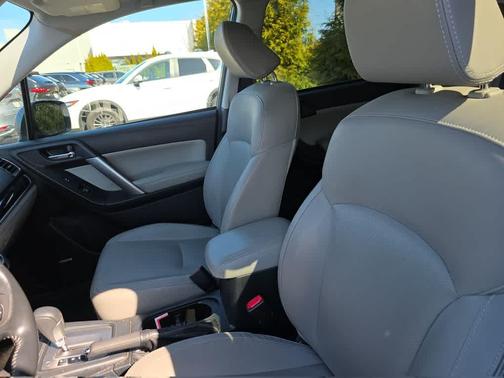 Jasmine Green Metallic 2018 Subaru Forester 2.5i Limited