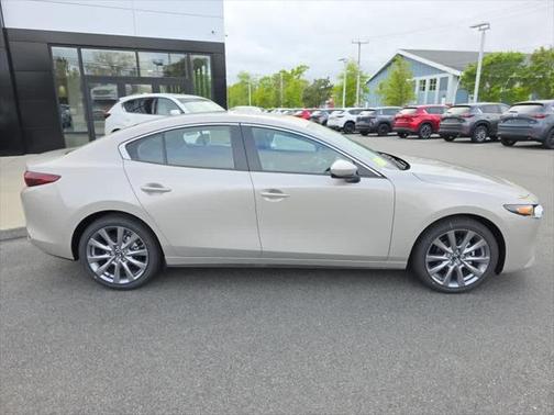 2025 Mazda Mazda3 FWD w/Preferred Package