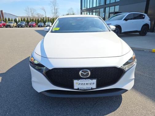 Snowflake White Pearl Mica 2026 Mazda Mazda3 FWD