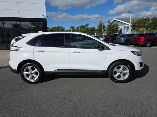2017 Ford Edge SE