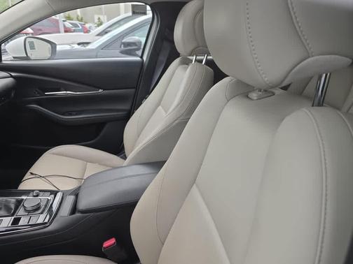 Snowflake White Pearl Mica 2021 Mazda CX-30 Preferred