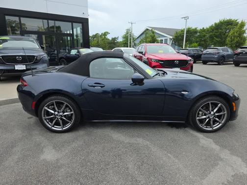 Deep Crystal Blue 2021 Mazda MX-5 Miata Grand Touring