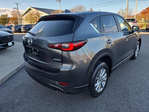 2022 Mazda CX-5 2.5 S Preferred Package