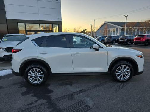 2023 Mazda CX-5 2.5 S Preferred Package
