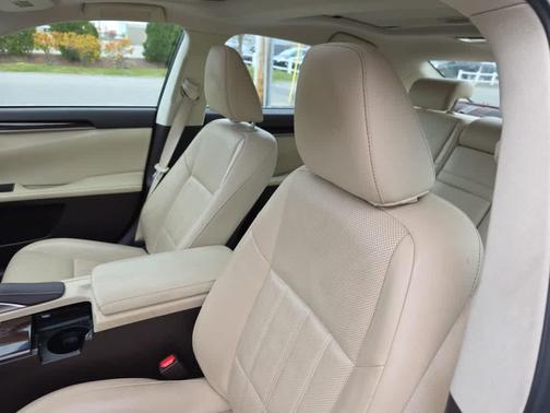 2017 Lexus ES 350 Base