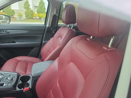 2023 Mazda CX-5 Carbon Edition